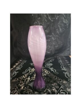 MCM Purple Handcrafted Bud Vase,JAPAN Art Glass, Excellent